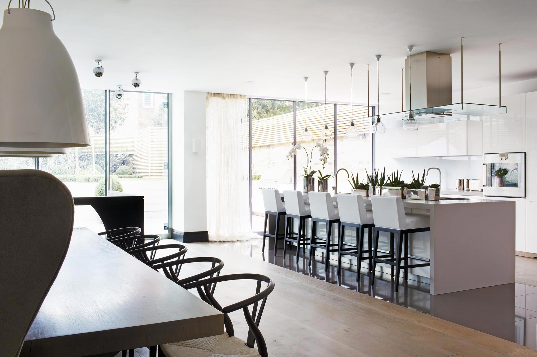 6 Dining Room Ideas To Steal From Kelly Hoppen's Amazing Interiors  home inspiration ideas